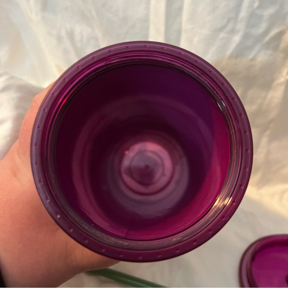 Starbucks Tumbler - Fall 2022 Mushroom Foil
Berry Woodland Cold Cup Venti - Picture 5 of 5